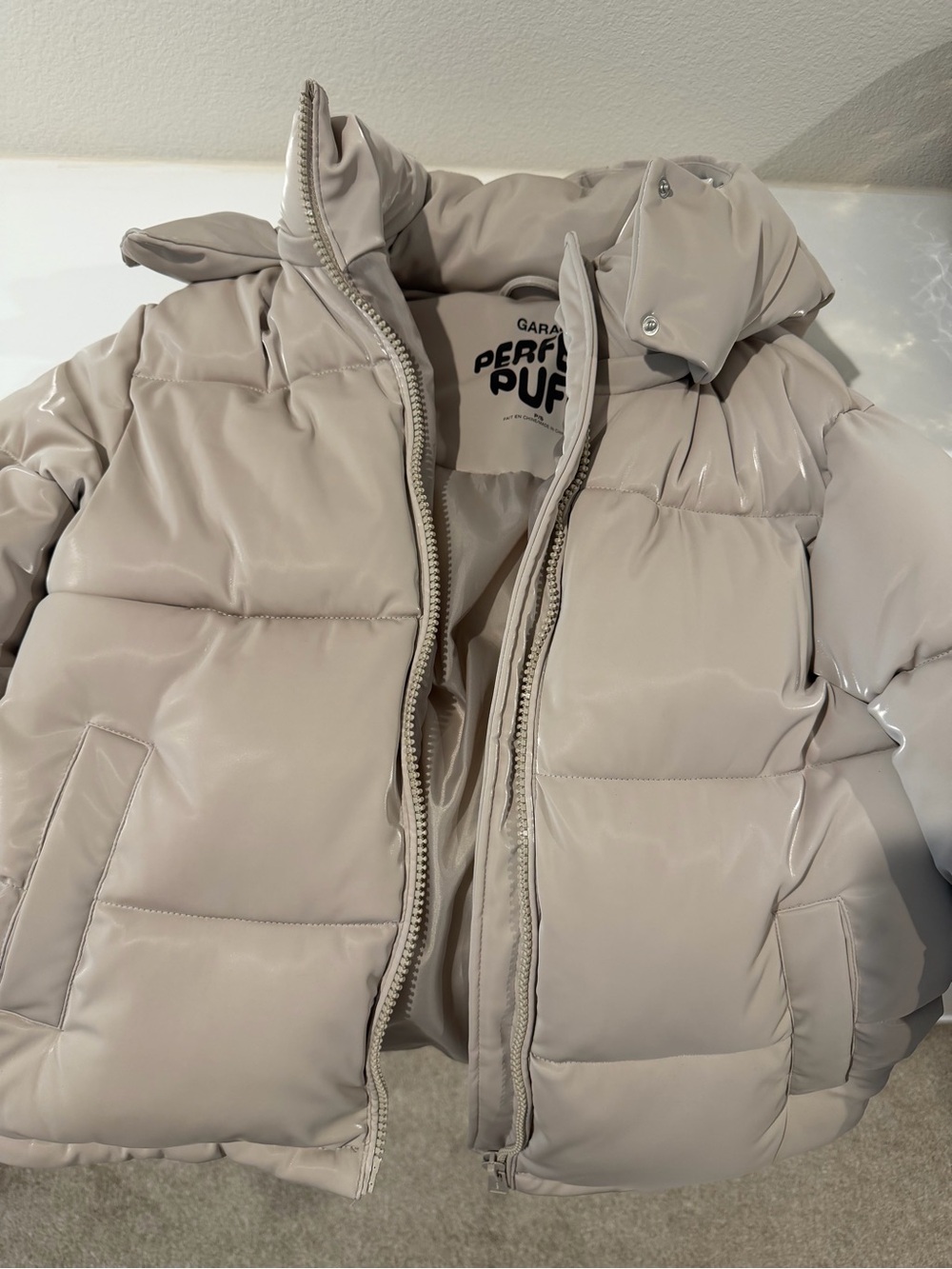GARAGE PERFECT PUFF Puffer Jacket in Light Taupe